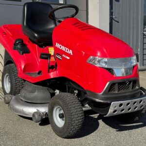 Honda HF2622 Approved Used Ride-On — image 1