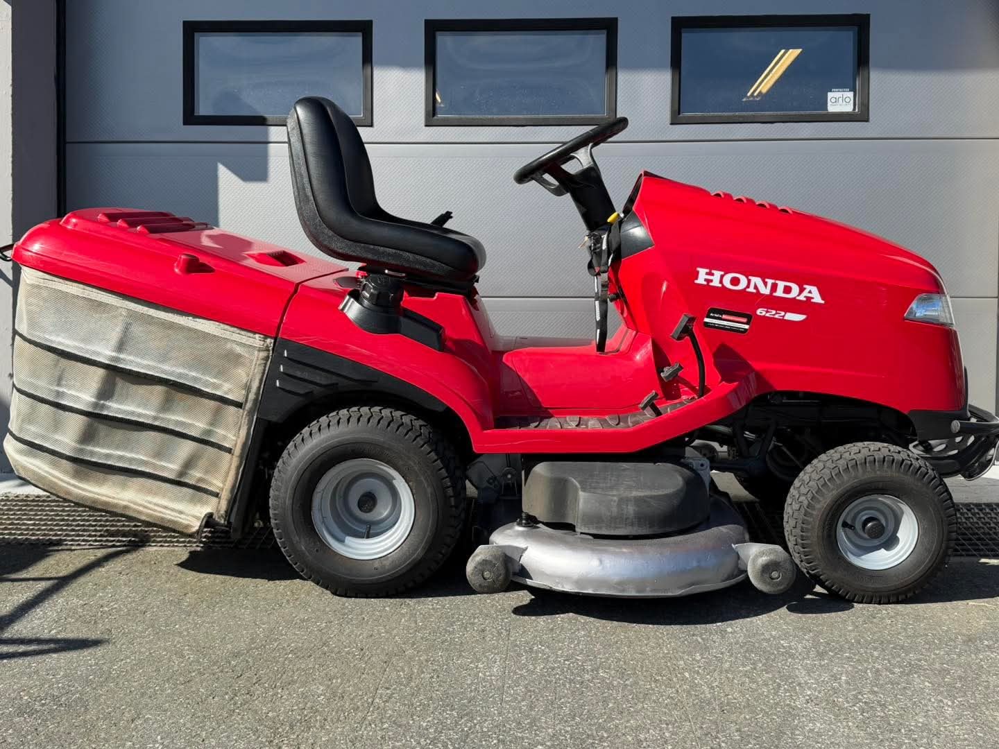 Honda HF2622 Approved Used Ride-On — image 4