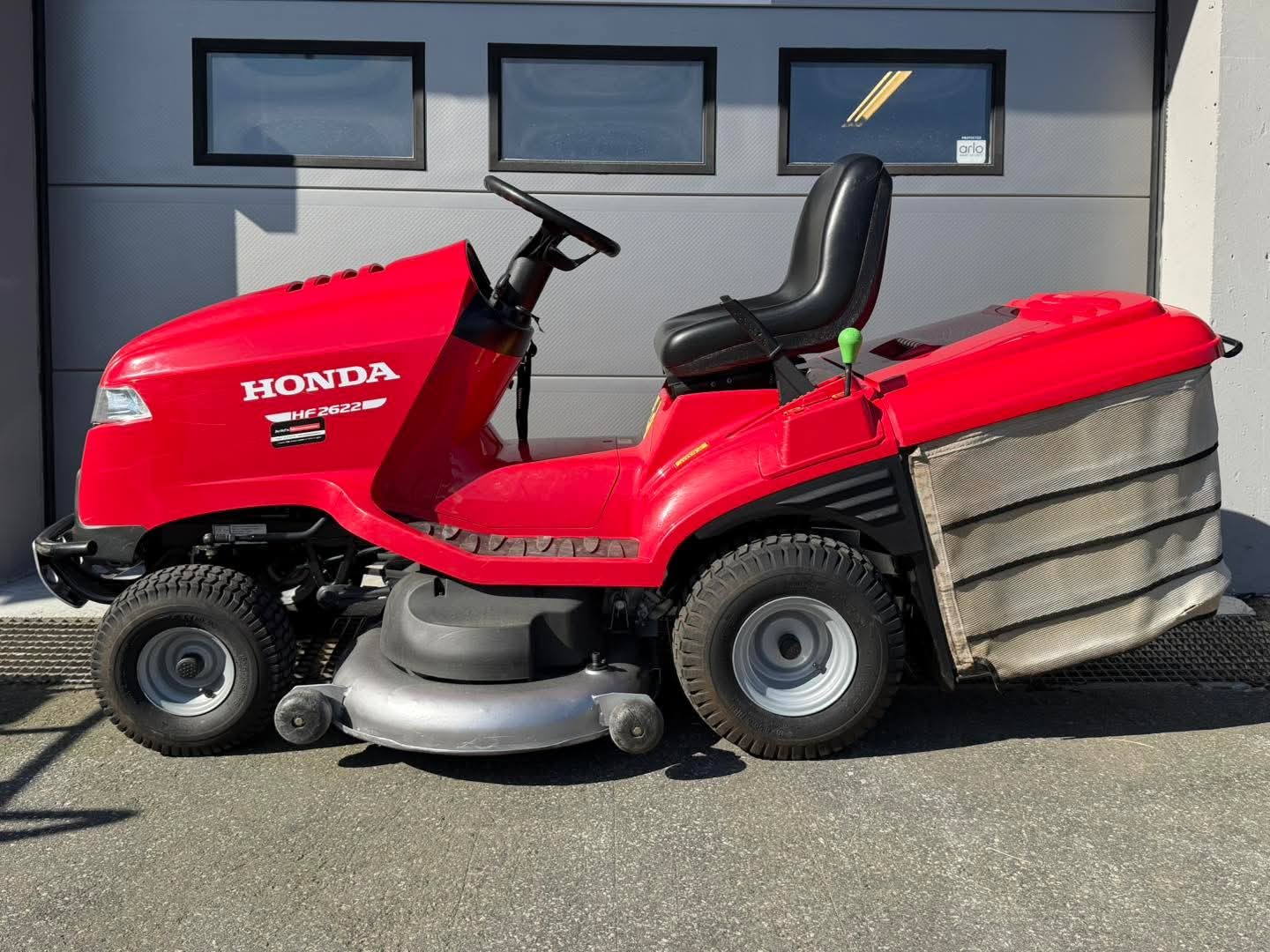 Honda HF2622 Approved Used Ride-On — image 5