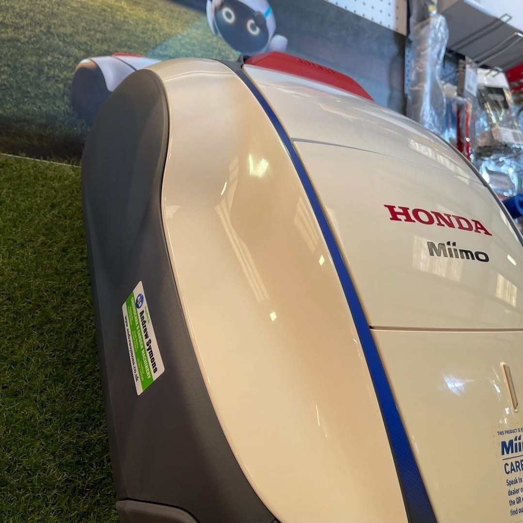Honda Miimo HRM3000 Robotic Mower — image 3
