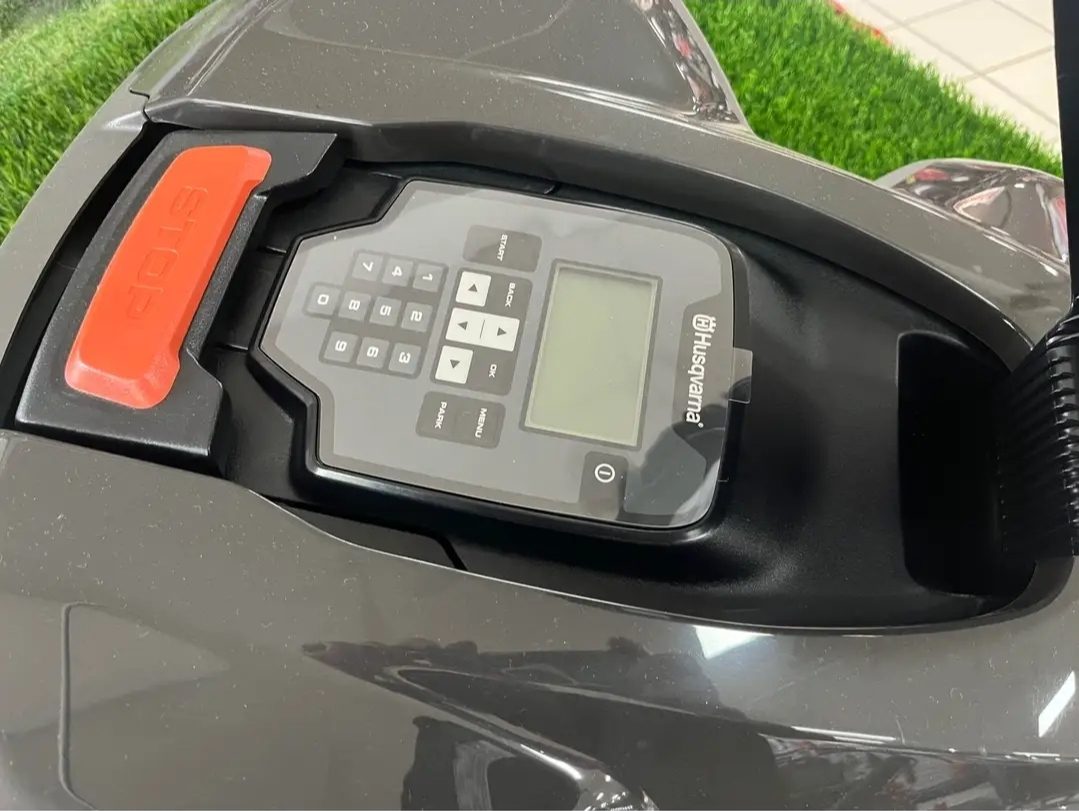 Husqvarna Automower 405X Robotic Mower — image 6