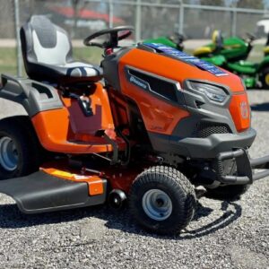 Husqvarna TS242XD Garden Tractor — image 1 Husqvarna TS242XD Garden Tractor — image 1