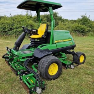 John Deere 7700 Fairway Mower — image 1 John Deere 7700 Fairway Mower — image 1