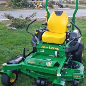 John Deere Z720E Approved Used Commercial Zero-Turn — image 1