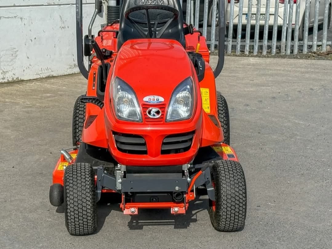 Kubota GR1600 Garden Tractor — image 3