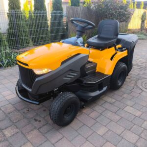 Stiga Estate 2084 H Ride-On Tractor — image 1